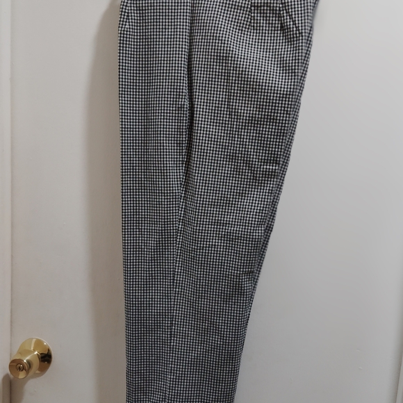 Croft & Barrow Women's Checkered Stretch Dress Pants - Picture 4 of 5